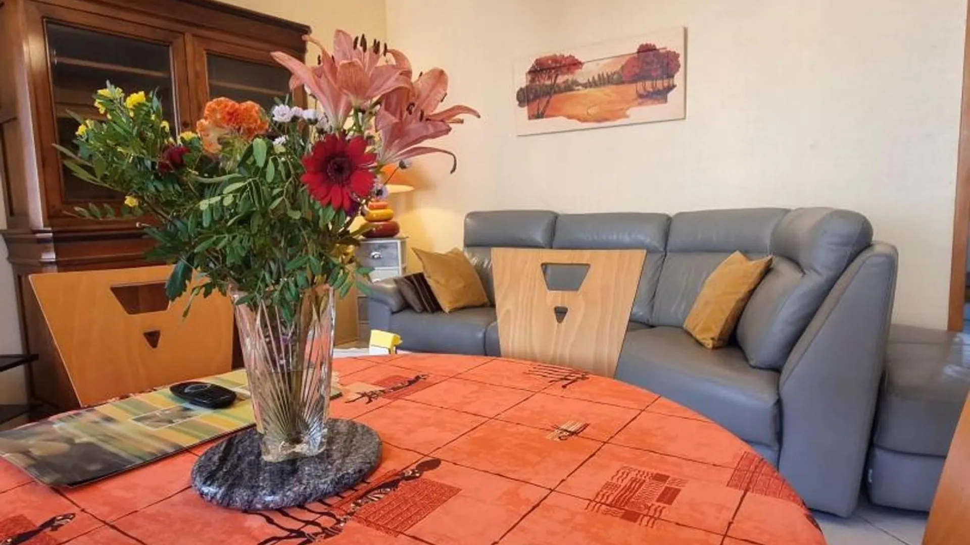 Gite Cosy Avec Cour Privee, 2 Chambres, Cuisine Equipee, Tv, Wifi - Saint-Germain-Laval - Fr-1-496-120 Holiday home Saint-Germain-Laval (Loire)